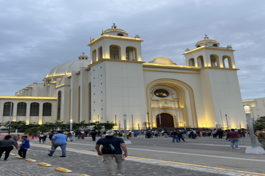 The Best of Central America (Honduras)